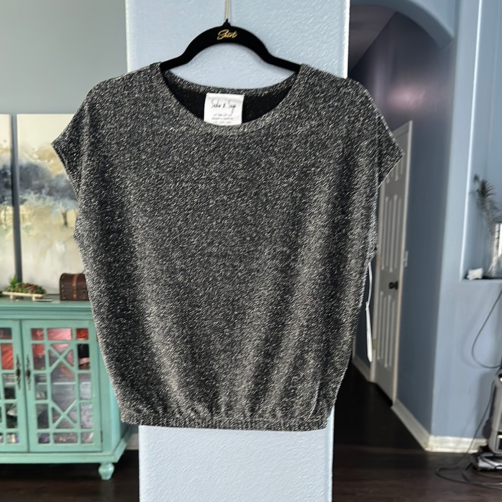 Sadie & Sage Gray Boxy Short Sleeve Tee